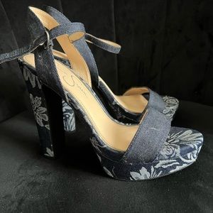 Jessica Simpson platform heels